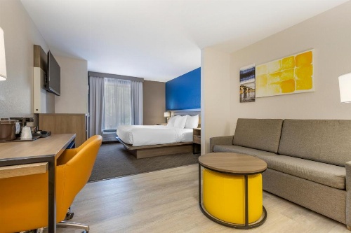 Comfort Suites Columbia Northeast - Fort Jackson image 16