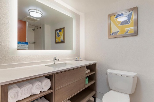 Comfort Suites Columbia Northeast - Fort Jackson image 17