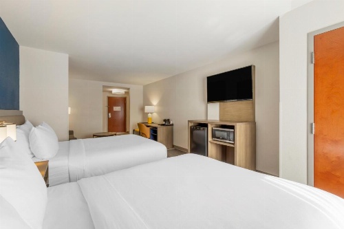 Comfort Suites Columbia Northeast - Fort Jackson image 18