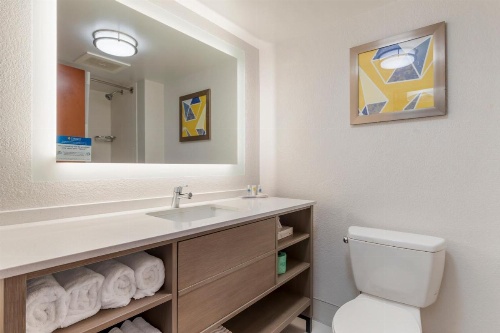 Comfort Suites Columbia Northeast - Fort Jackson image 20