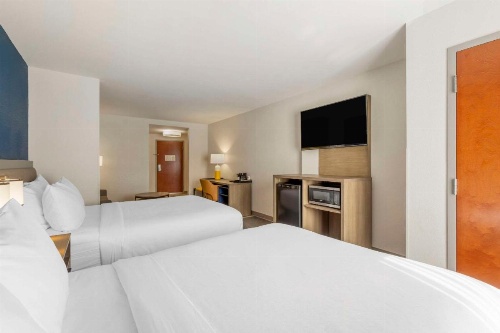 Comfort Suites Columbia Northeast - Fort Jackson image 36